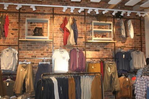 River Island, Swindon